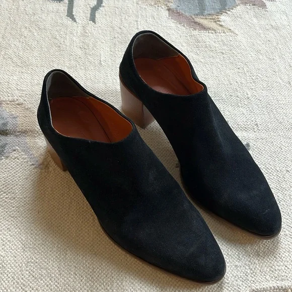 Everlane - Black Suede Mules / Boots - Picture 2 of 9